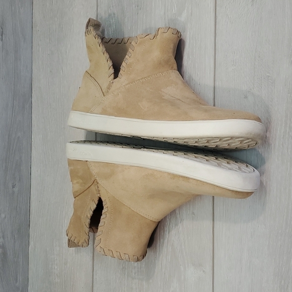 Koolaburra by UGG Women Ankle Suede boots slip on shoes sz 7 - Picture 7 of 10